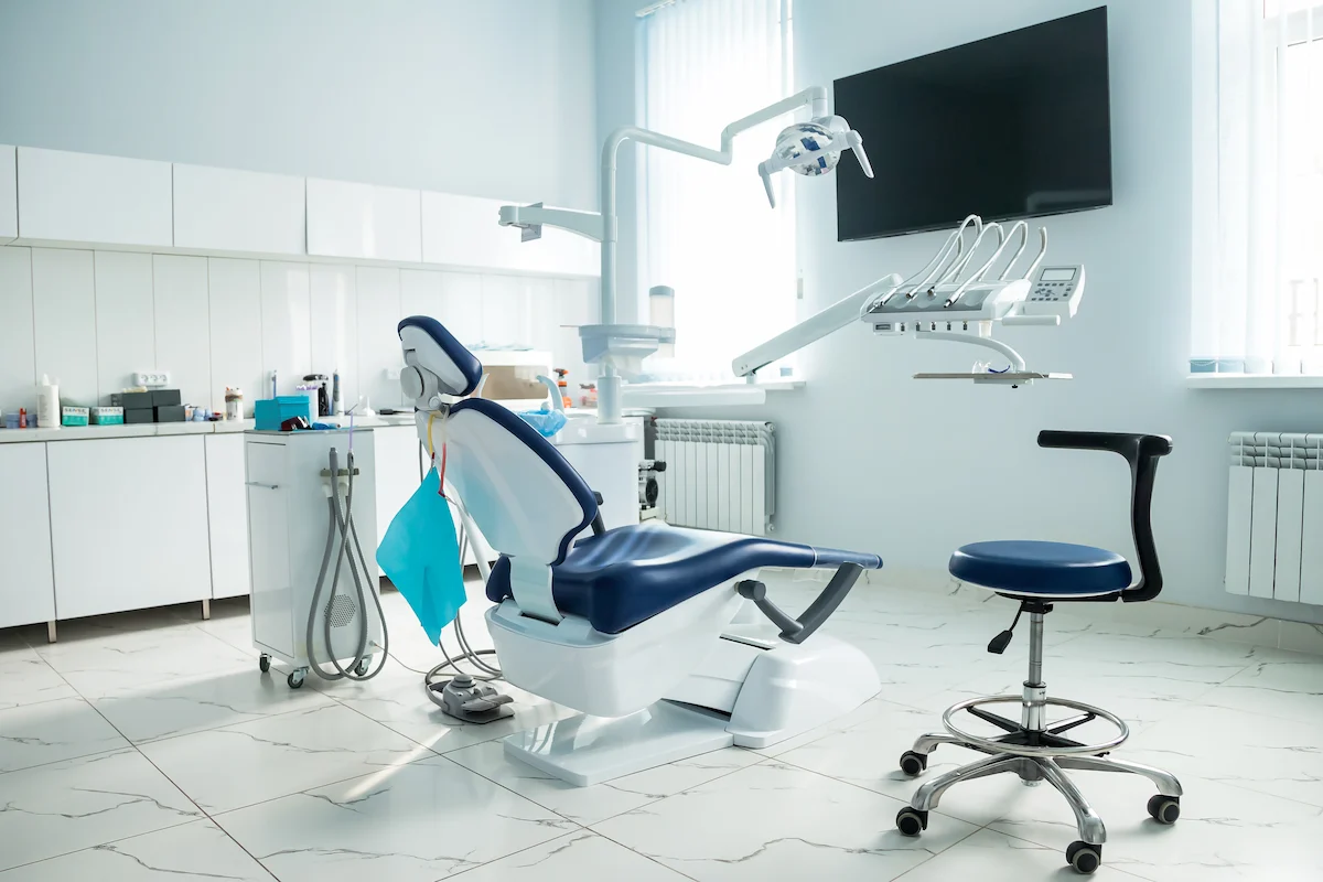 Pulizia studio dentistico
